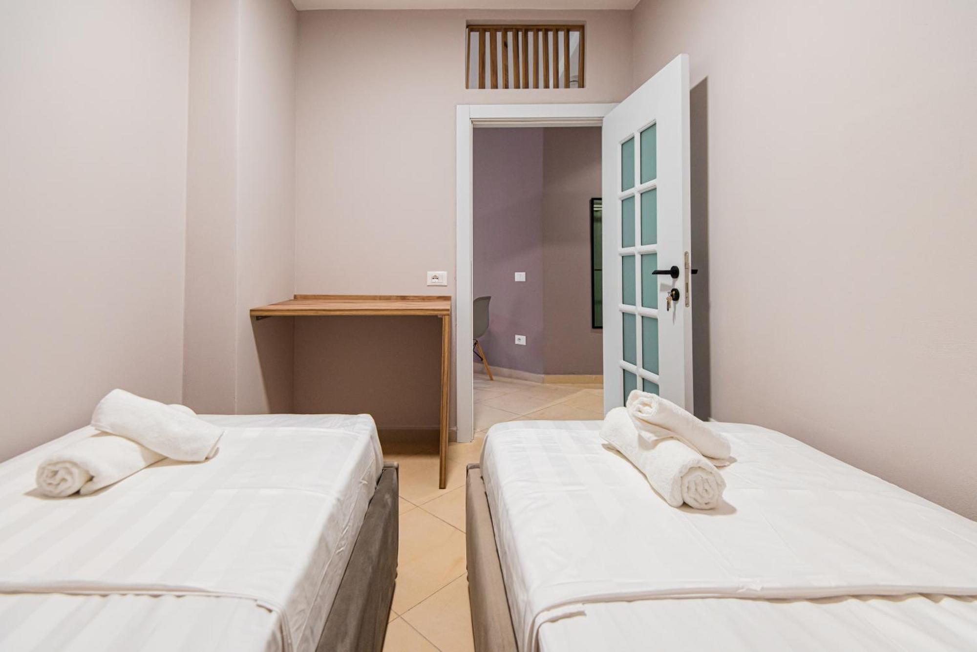 Aparthotel Eda Durrës Buitenkant foto