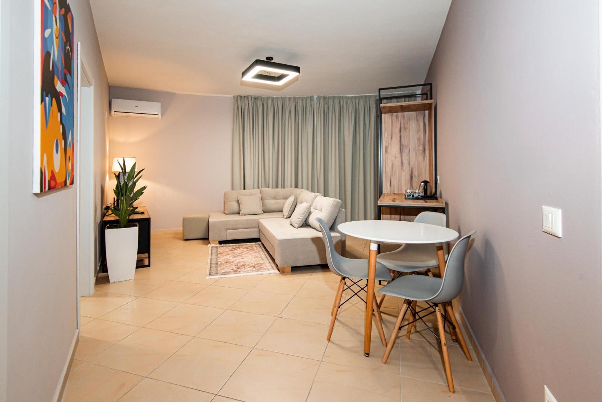 Aparthotel Eda Durrës Buitenkant foto