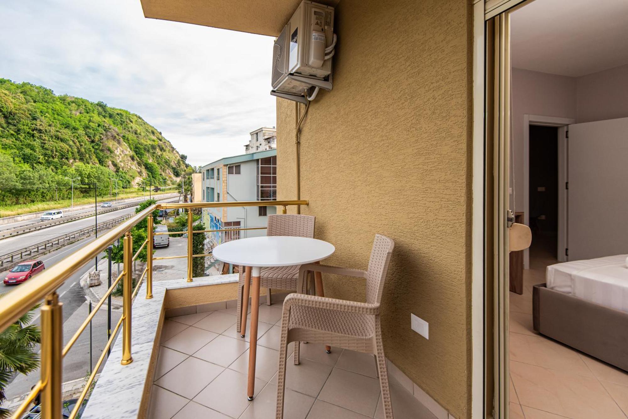 Aparthotel Eda Durrës Buitenkant foto