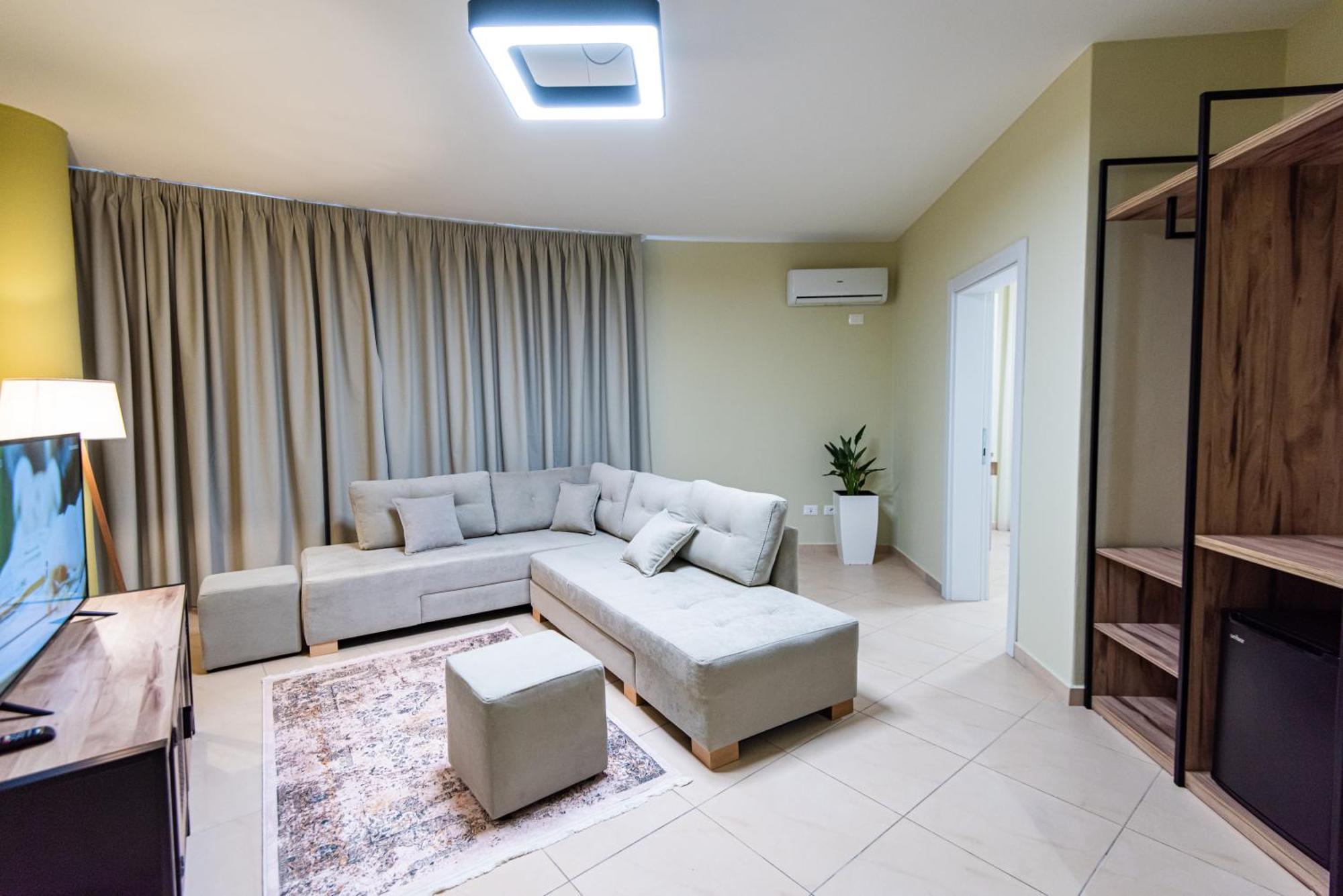 Aparthotel Eda Durrës Buitenkant foto