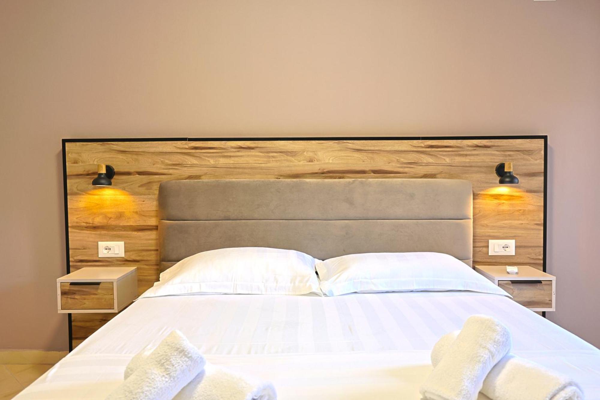 Aparthotel Eda Durrës Buitenkant foto